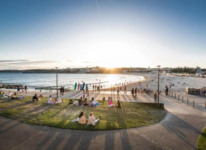 Ferienwohnung Best Location At Bondi Beach, On The Beach! Sydney Exterior foto